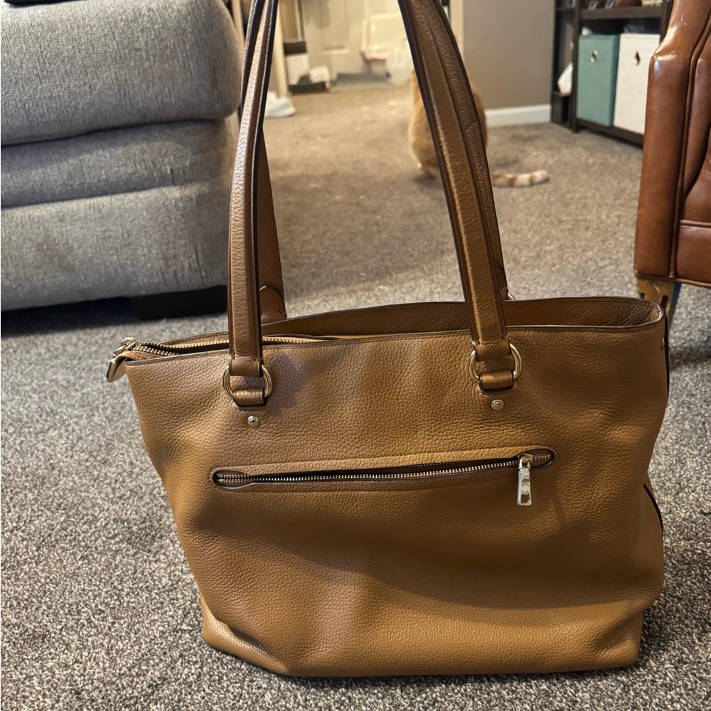 Coach Brown Leather Bay Tote Bag - Picture 3 of 12